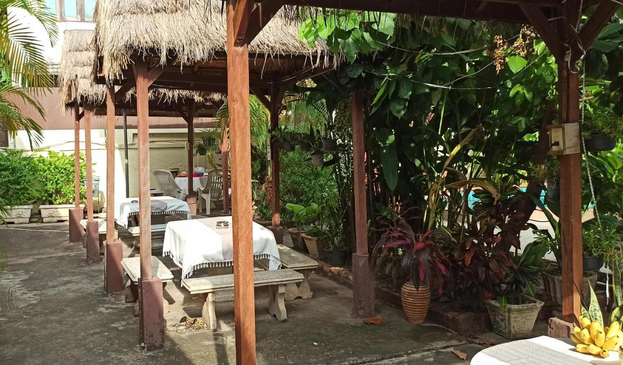Villa Sisavad Guesthouse Vientiane Dış mekan fotoğraf