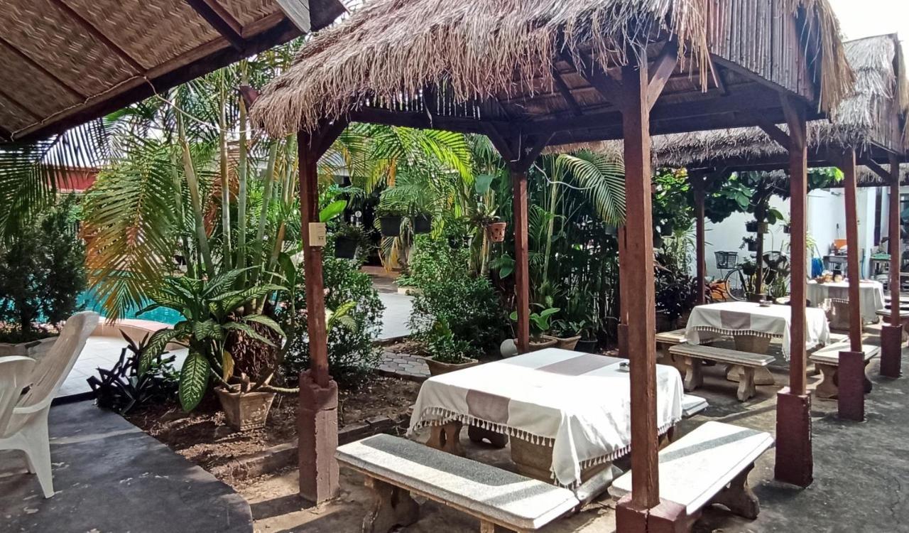 Villa Sisavad Guesthouse Vientiane Dış mekan fotoğraf