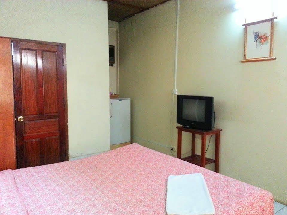 Villa Sisavad Guesthouse Vientiane Dış mekan fotoğraf