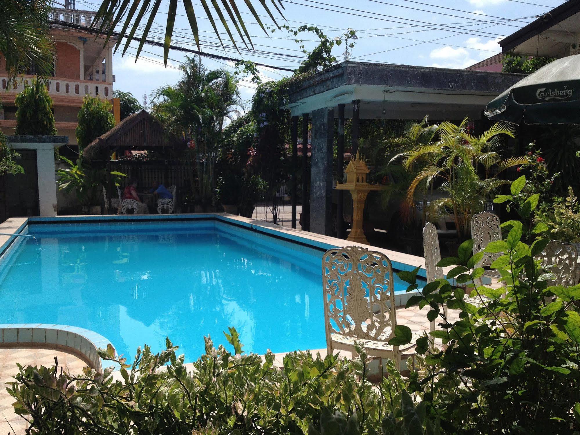 Villa Sisavad Guesthouse Vientiane Dış mekan fotoğraf