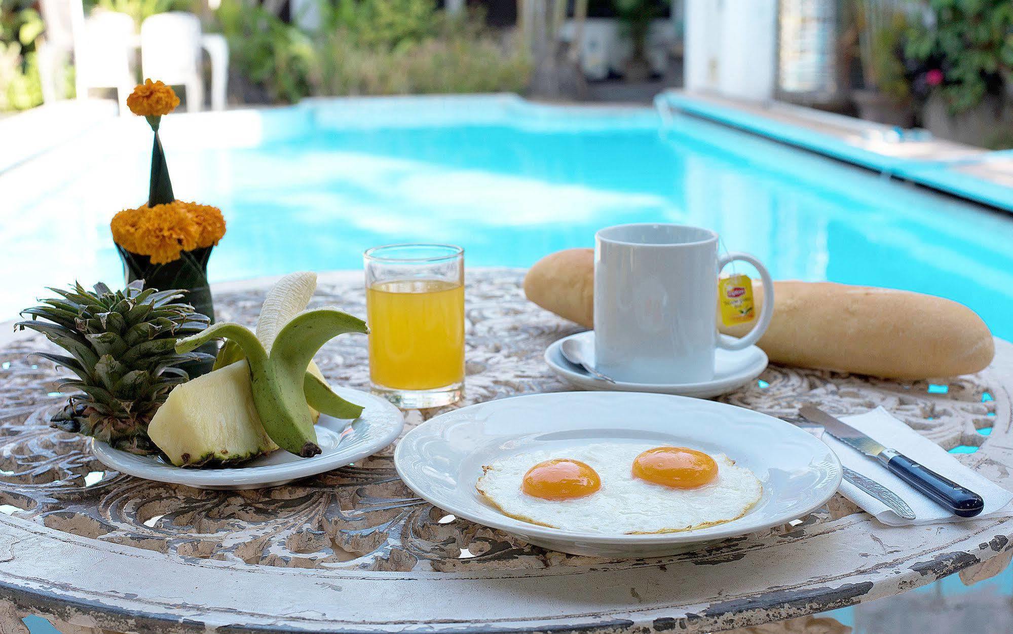 Villa Sisavad Guesthouse Vientiane Dış mekan fotoğraf