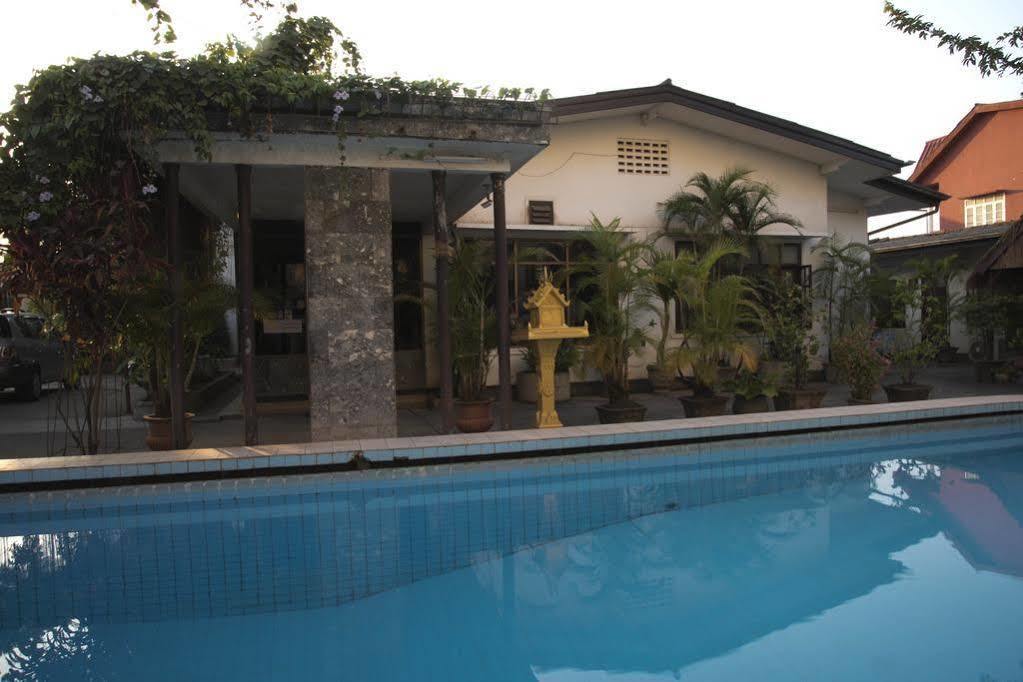 Villa Sisavad Guesthouse Vientiane Dış mekan fotoğraf